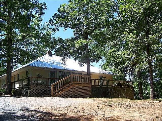 Photo of 380 Yellow Creek Ln, Counce, TN