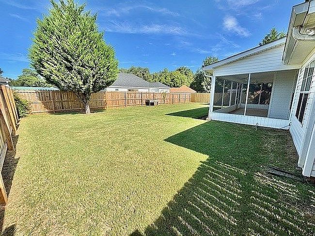 Photo of 155 Larkspur Ln, Bonaire, GA