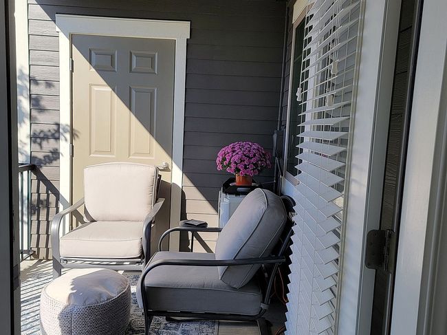 Additional photo 1 of property located at 921 Westridge Way Ne Unit 102