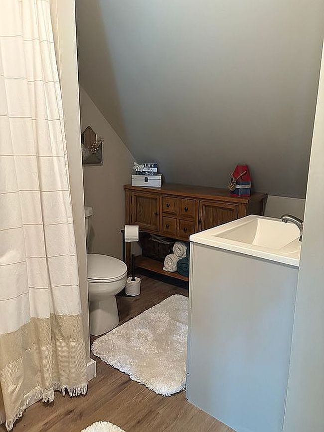 Photo of 1633 Tiffin Ave, Sandusky, OH