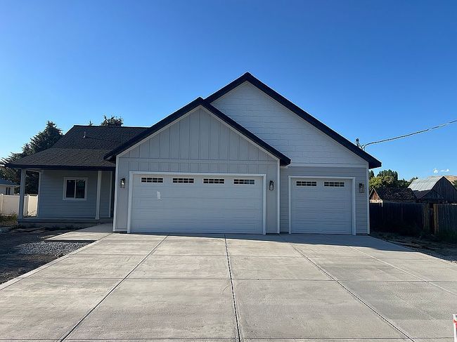 Photo of 215 E Main St, Franklin, ID