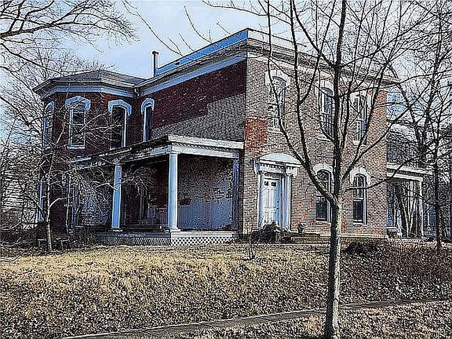Photo of 114 S Polk St, Sullivan, IL