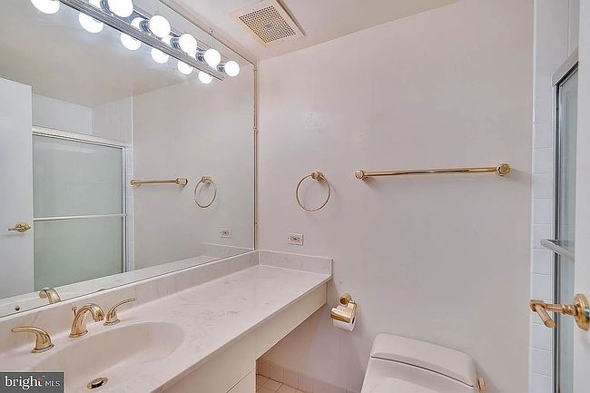 Image of 1530 Key Blvd Apt 401