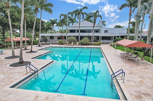 Photo of 6622 Newport Lake Cir, Boca Raton, FL
