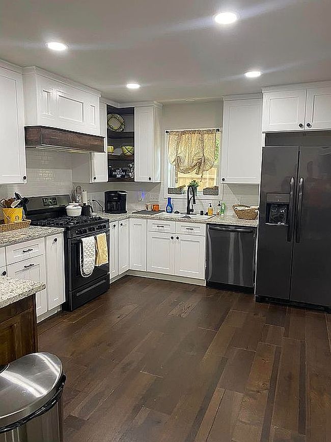 Photo of 1722 N Hill Ave, Tyler, TX