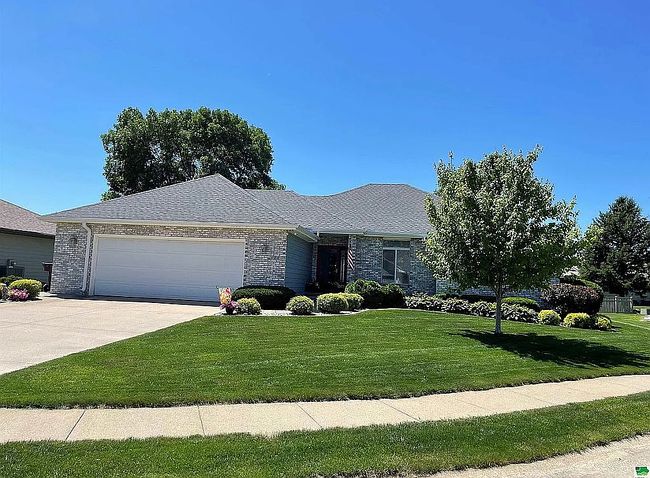 Image of 508 Red Bird Ln