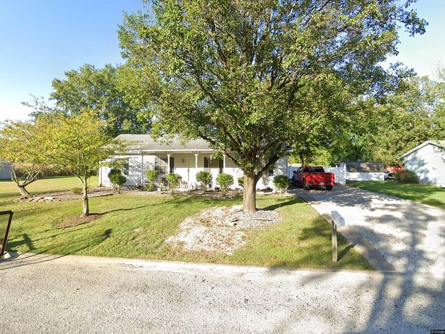 Photo of 1115 Priscilla Ct, New Athens, IL