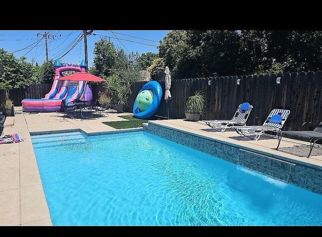 Photo of 6510 N El Dorado St, Stockton, CA