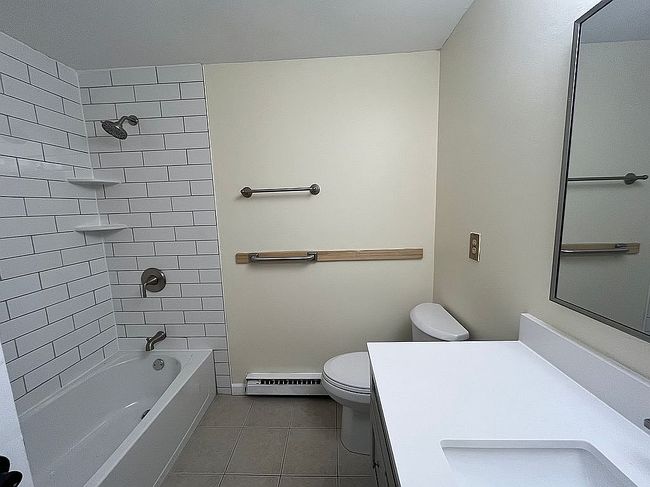 Photo of 7617 Fitzpatrick Dr, Liverpool, NY