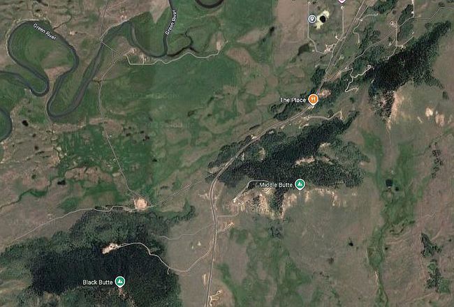 Additional photo 3 of property located at 4 Sandhill Ln