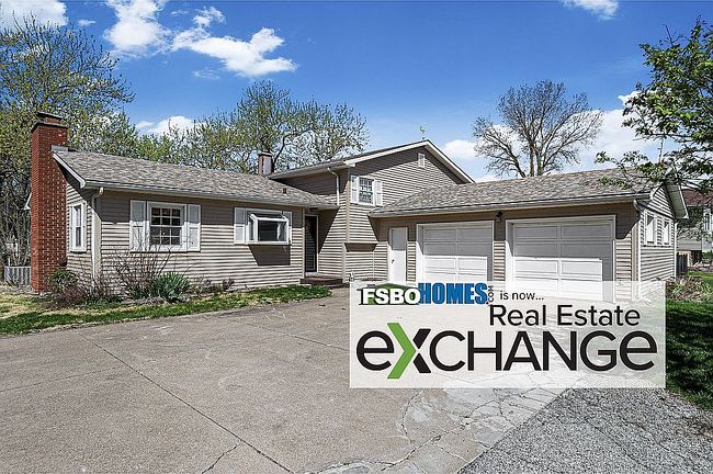 Photo of 3490 E Harbor Dr, Bettendorf, IA