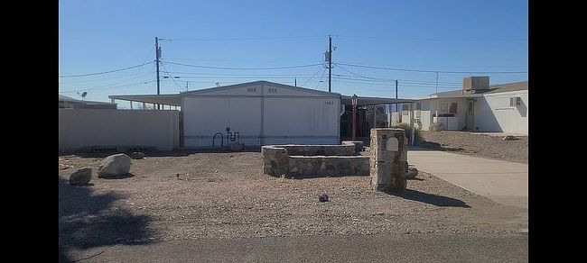 1565 Russell Dr, Lake Havasu City, AZ