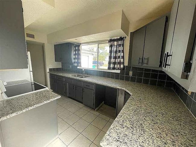 Additional photo 2 of property located at 2529 Ednor St