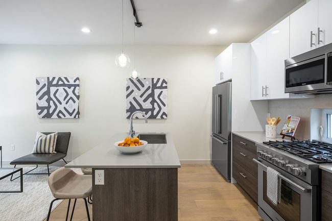 3612 Leary Way Nw, Seattle, WA