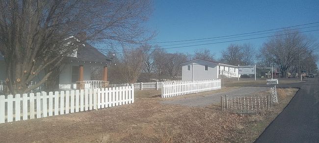 111 Sherwood Ave, Bonanza, AR