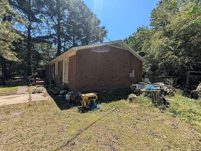 Photo of 1973 King Dr, Greenville, NC