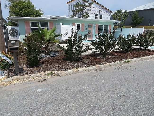Image of 219 Lake Pl