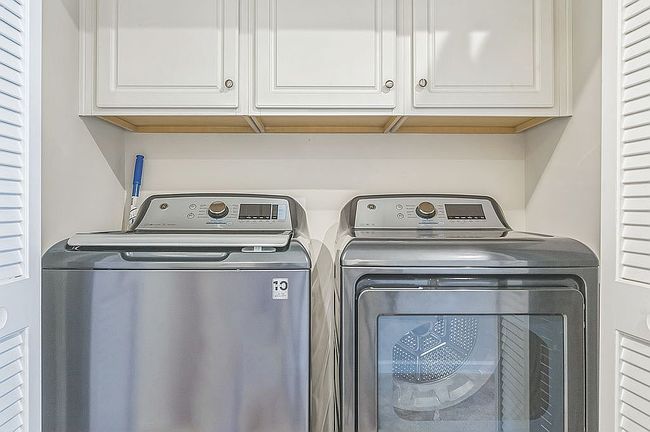 Additional photo 2 of property located at 519 Streamview Dr