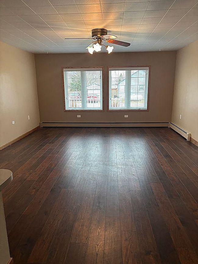 Photo of 405 Main St, Leeds, ND