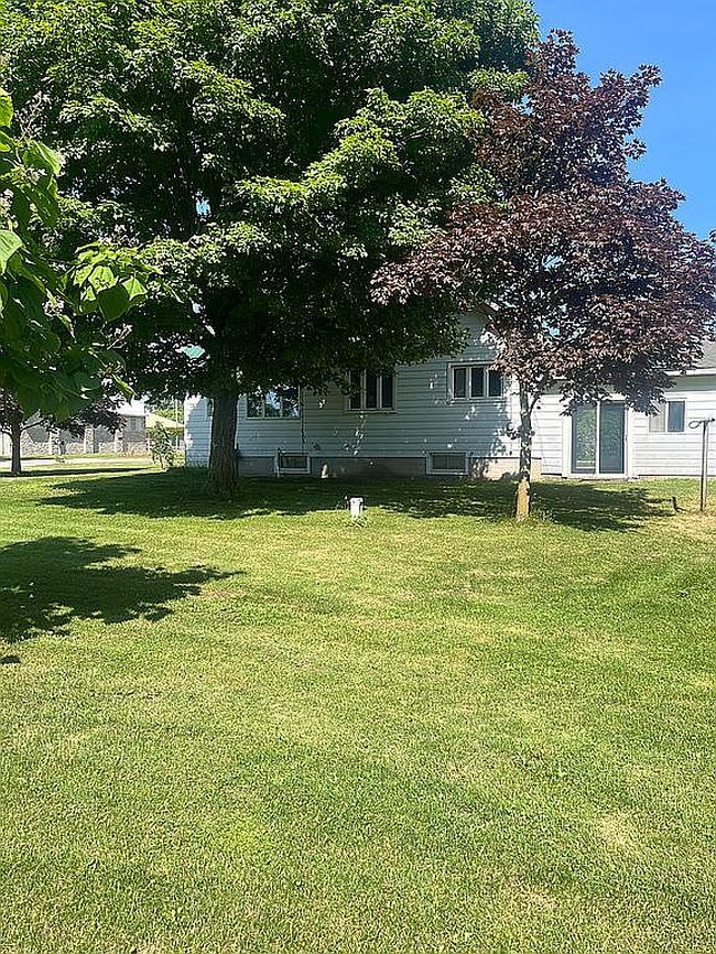 Photo of 9871 Spruce St, Bay Port, MI