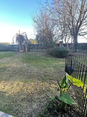 Preview of property located at 9912 Fairway Villas Ln
