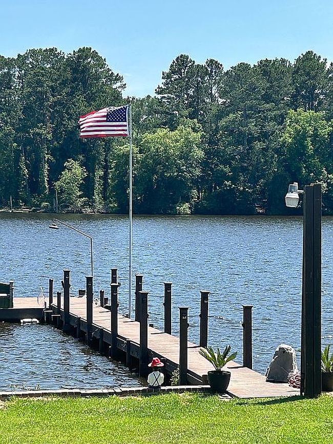 Photo of 1053 Harvest Rd, Saluda, SC
