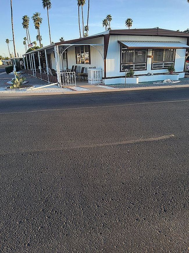 Image of 150 S Windsor Lot E65