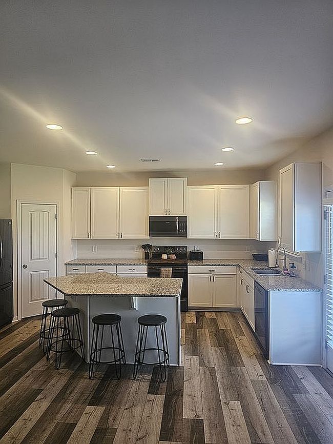 Photo of 32 Starling Ct, Adairsville, GA
