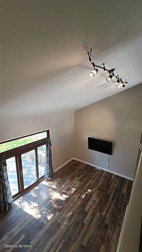 Additional photo 1 of property located at 720 Newcastle Dr #A