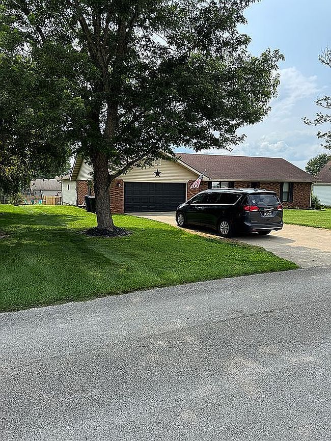 Image of 1023 S Fork Dr