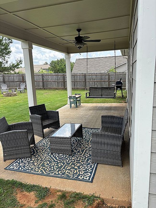 Image of 304 Springs Crossing Ln
