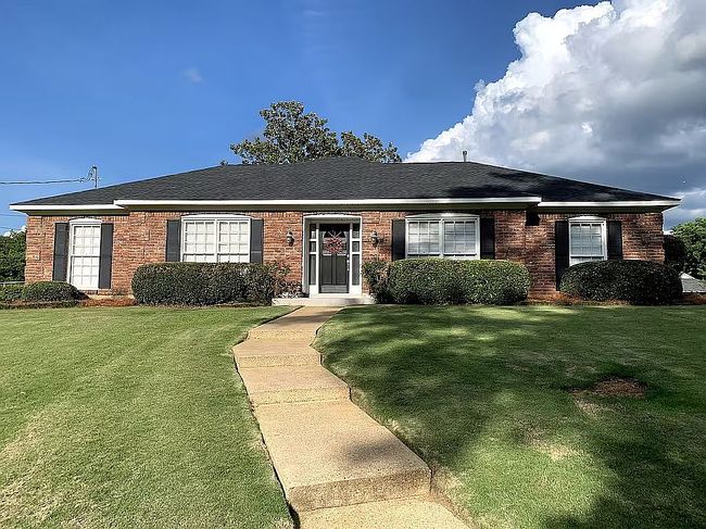 Photo of 663 Carol Villa Dr