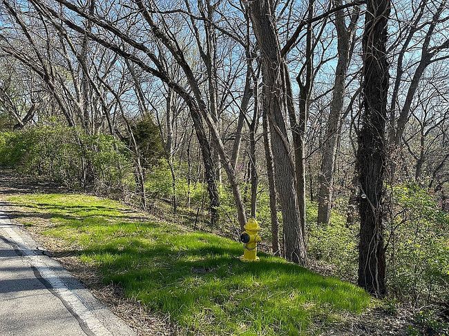 Photo of 0 Main St, Parkville, MO