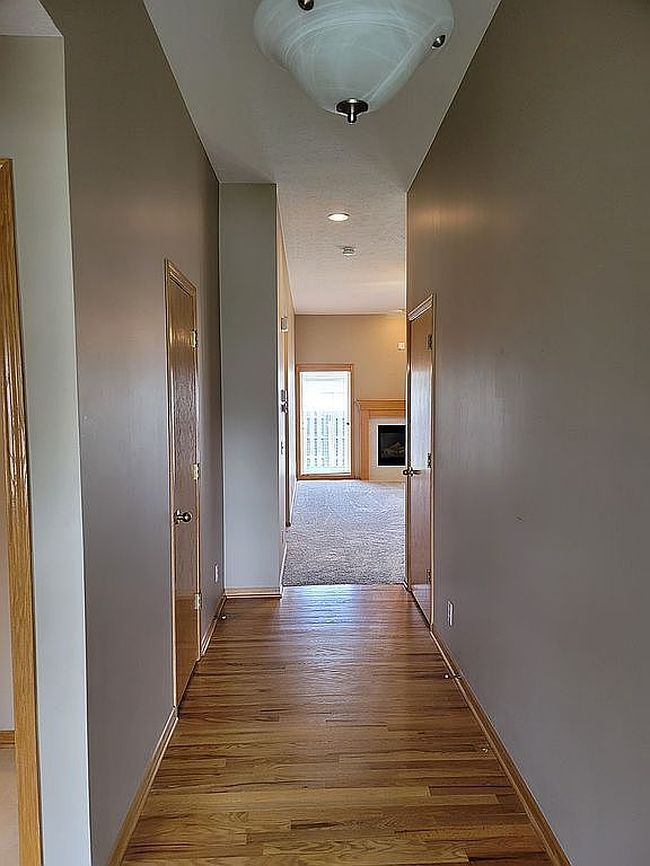 Additional photo 2 of property located at 16607 Drexel St