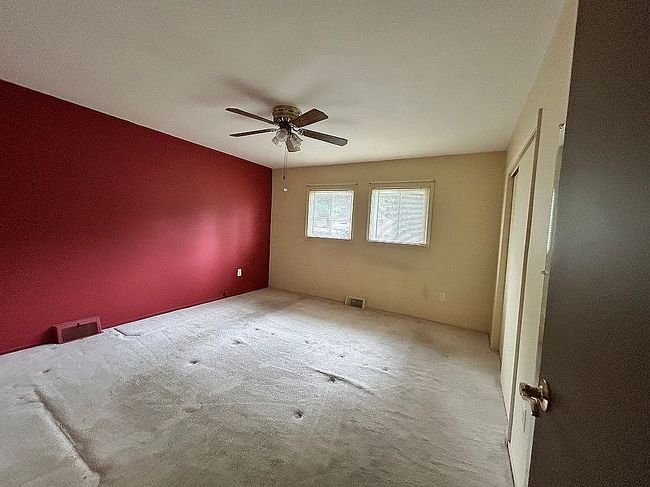 Image of 5799 Fairview Dr