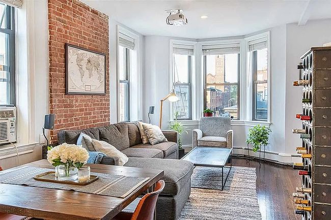 Image of 338 Bloomfield St Apt 3