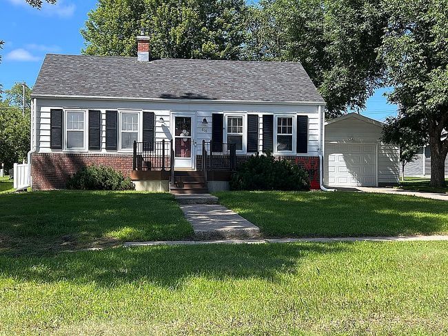 Photo of 618 E Clay St, Oneill, NE