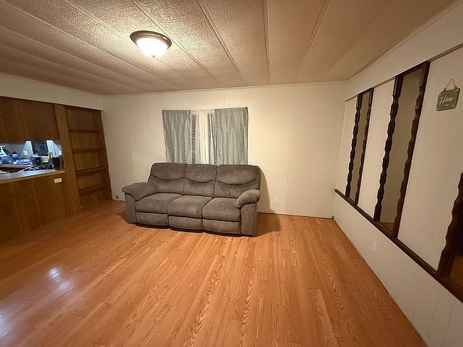 Image of 16 Weavers Ct