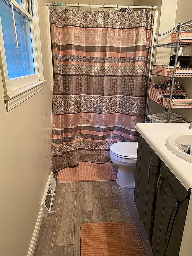 Image of 410 Kingston Way