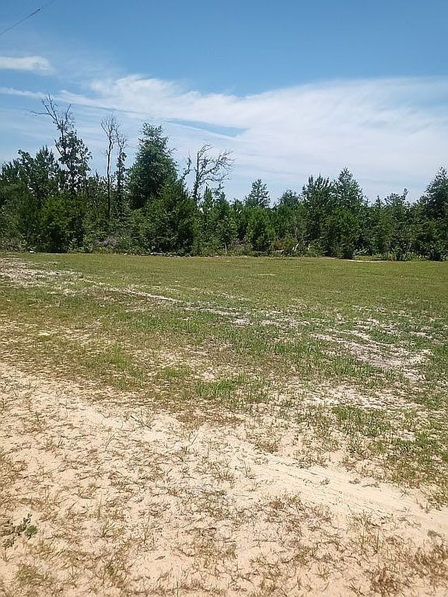 Photo of 16002 Creek Haven Rd, Fountain, FL