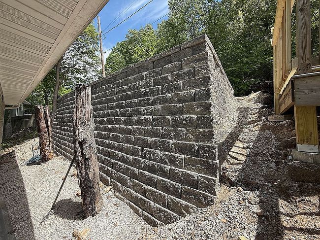 Photo of 105 Scenic Dr, Eldon, MO