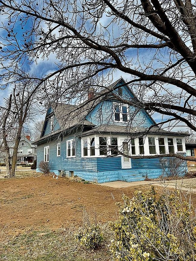 Image of 1311 Central St