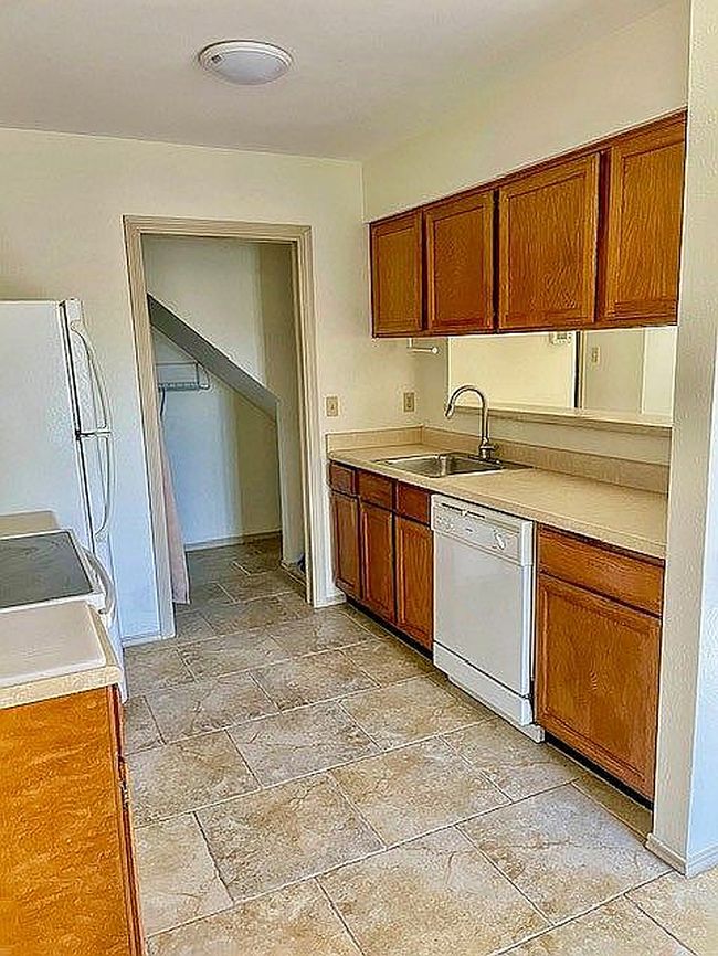 Image of 900 Taulbee Ln