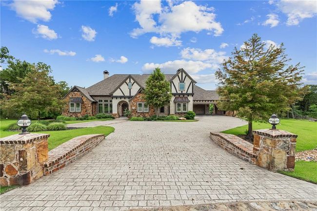 Image of 5397 Majestic Oaks Ct