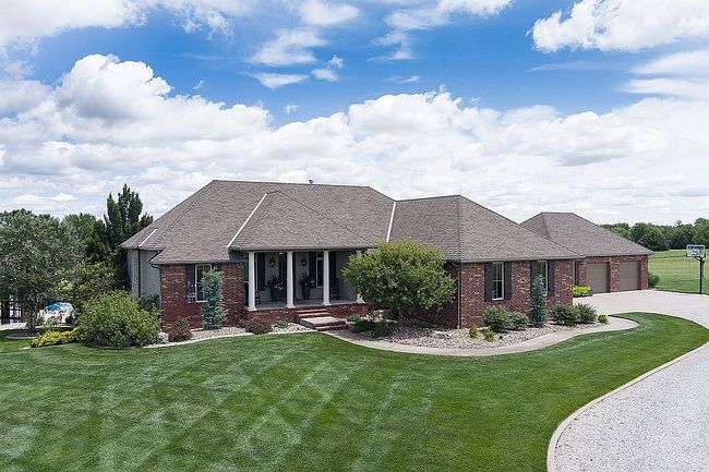 Photo of 2630 S Brookmeadow Dr, Garden Plain, KS