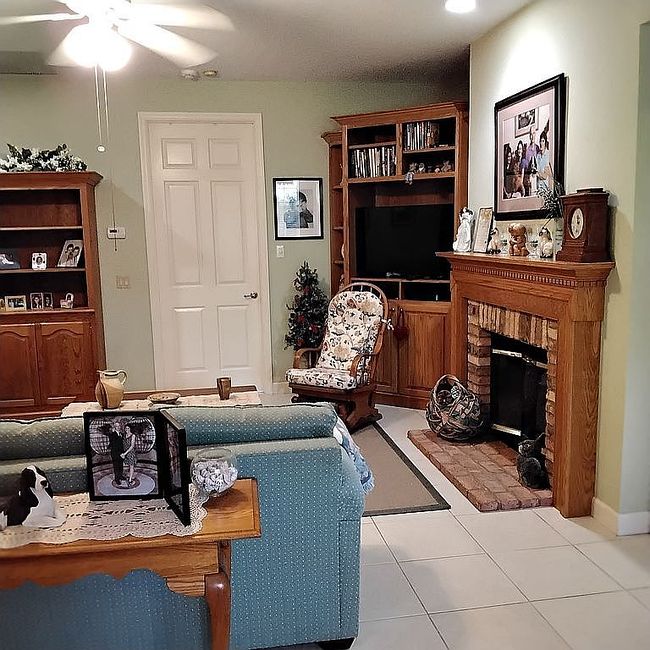 Image of 775 Broadway St