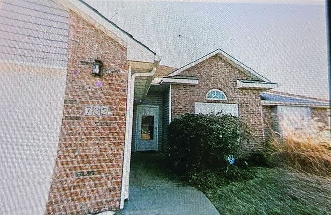 Photo of 732 Iron Horse Dr, Warrensburg, MO