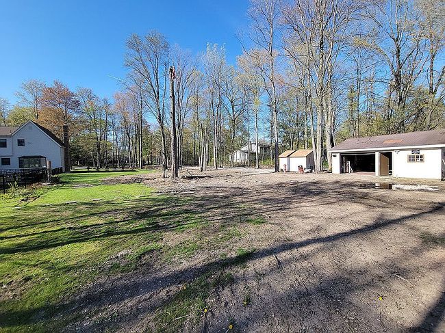 Photo of 48260 Tina Ln, Amherst, OH