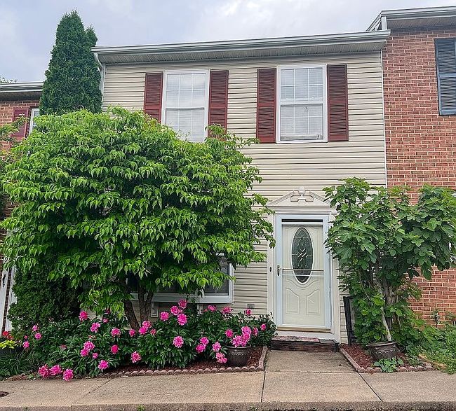 Image of 831 Northfield Ct