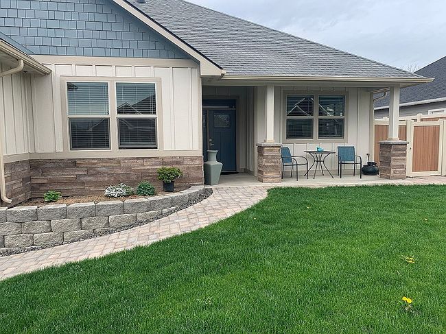 Photo of 304 Seasons Pkwy, Yakima, WA